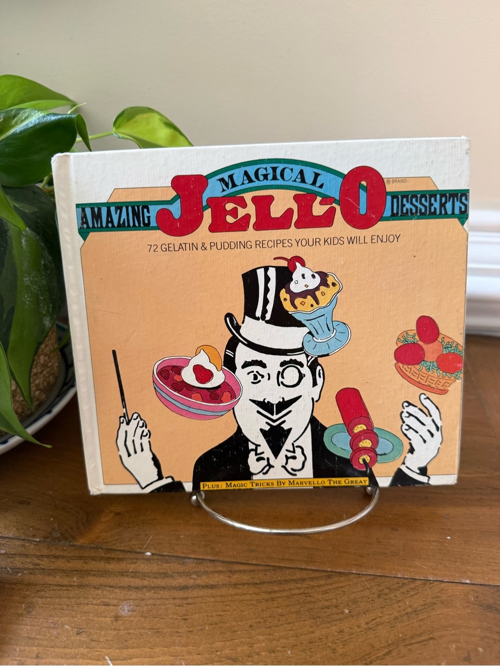 1977 Vintage Magical Amazing Jello Desserts Recipe Book gelatin pudding recipes